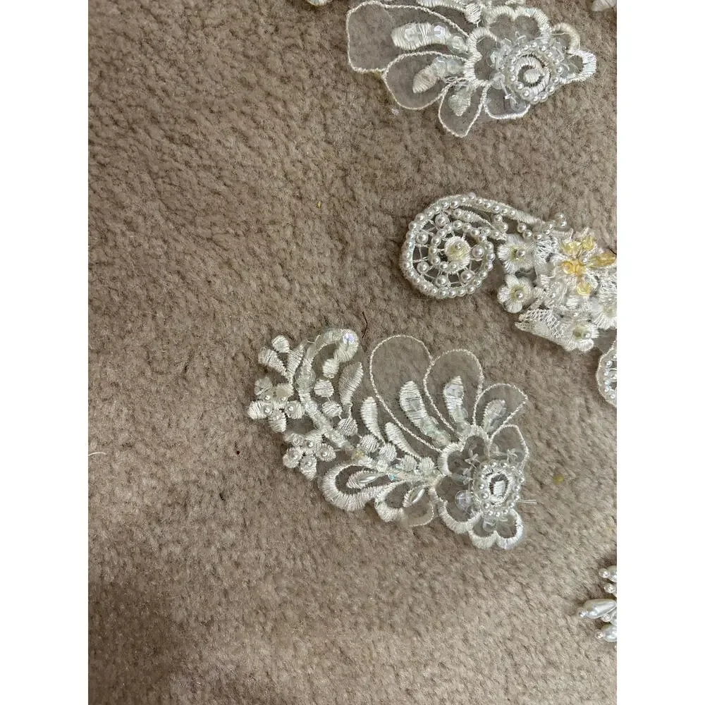 Ivory and Silver beaded lace applique 9 piece floral motiff